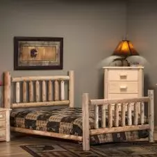 Lakeland Cedar Log Bed--Queen, Unfinished