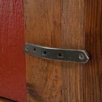 Horseshoe metal drawer pulls