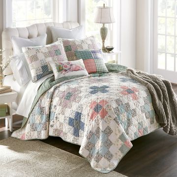 April Patch Quilt Set