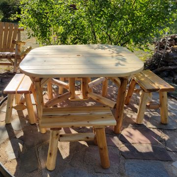 Contoured Comfort 47" Log Roundabout Table - Customer Provided Photo